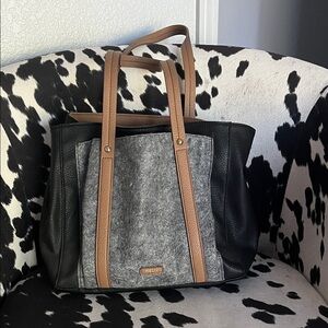 Relic Black and Gray Tote with Tan Accents